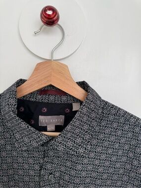 Ted Baker Men's Black Geometric Floral Print Long Sleeve Button-Down Size XL